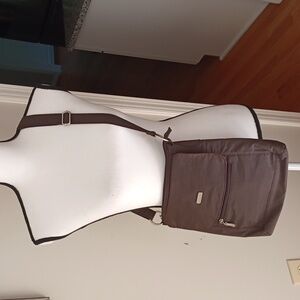 Baggallini Large Brown Crossbody / Shoulder Bag
